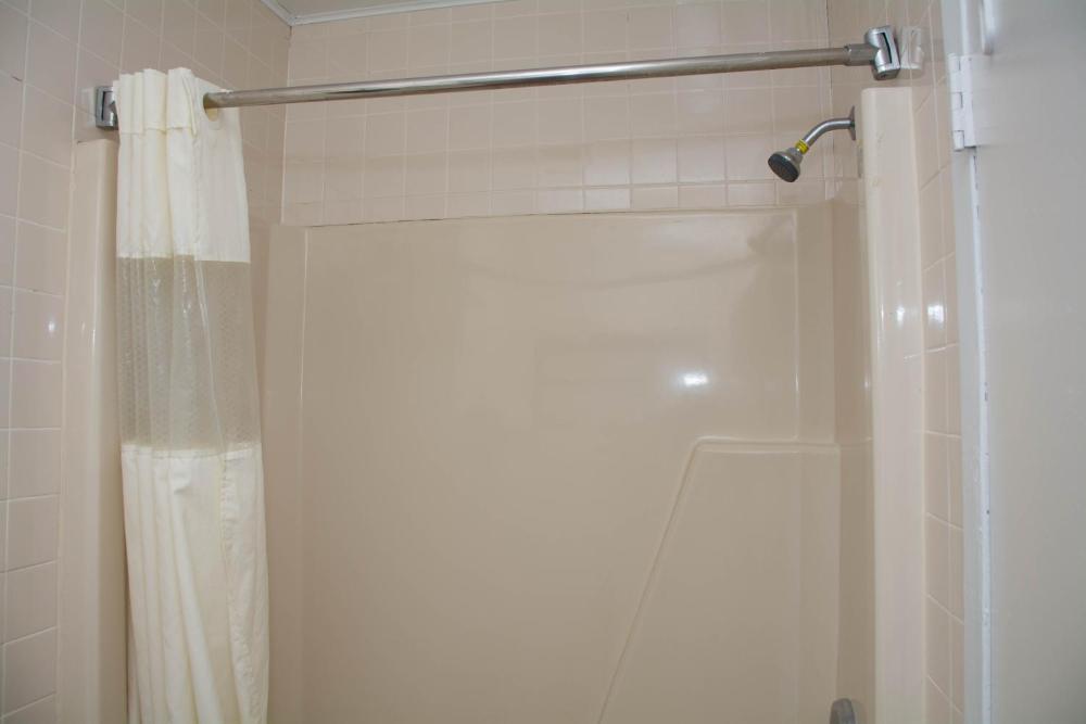 Double Room with Two Double Beds - Non-Smoking interior